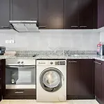 Great Value Stylish 1Br With Amenities Near Metro By Deluxe Holiday Homes