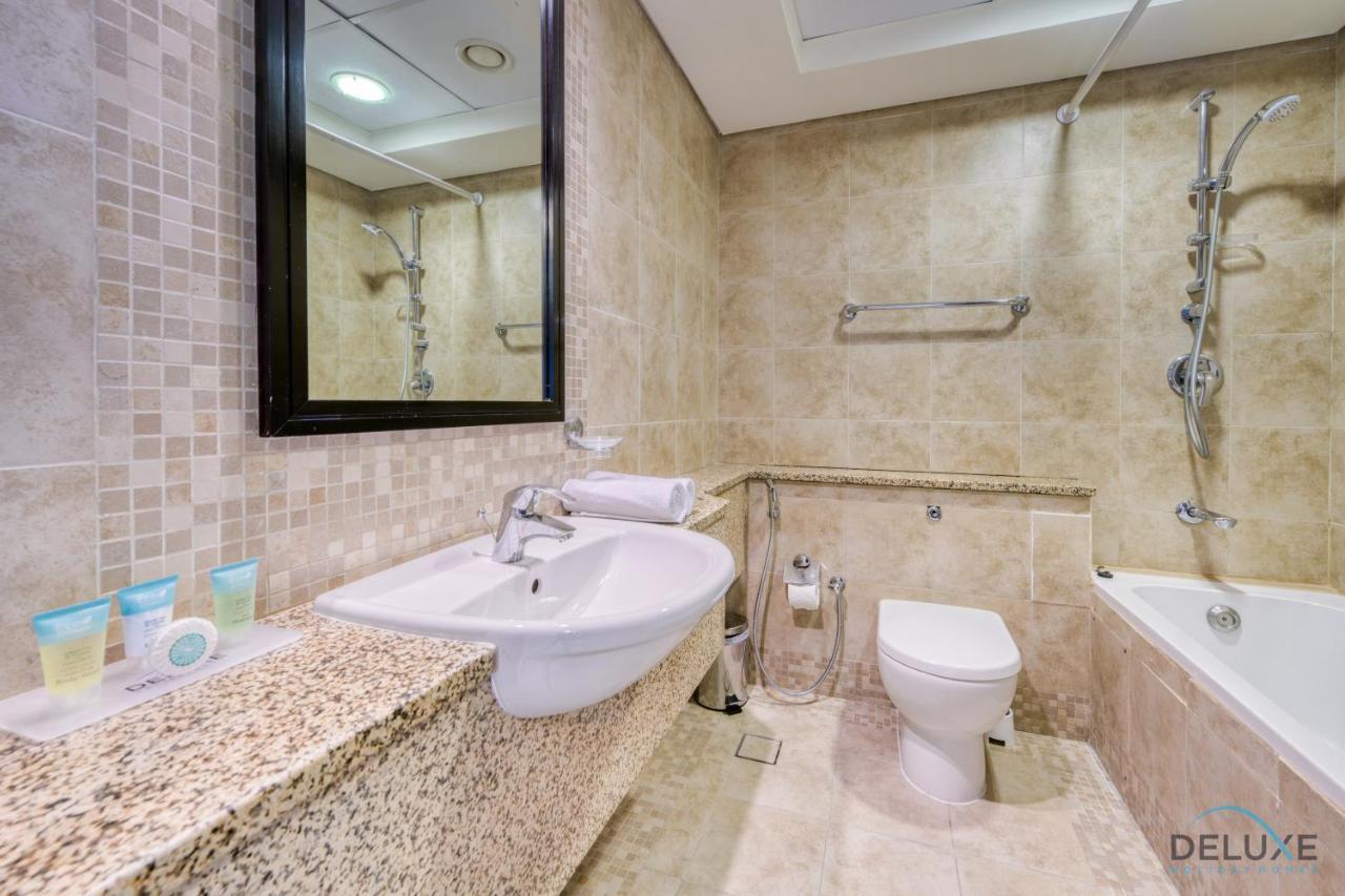 Great Value Stylish 1br With Amenities Near Metro By Deluxe Homes Apartment Dubai